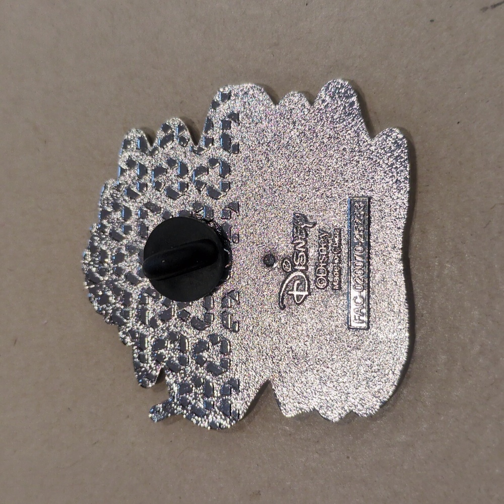 Disney's Merida Pin - Picture 2 of 3